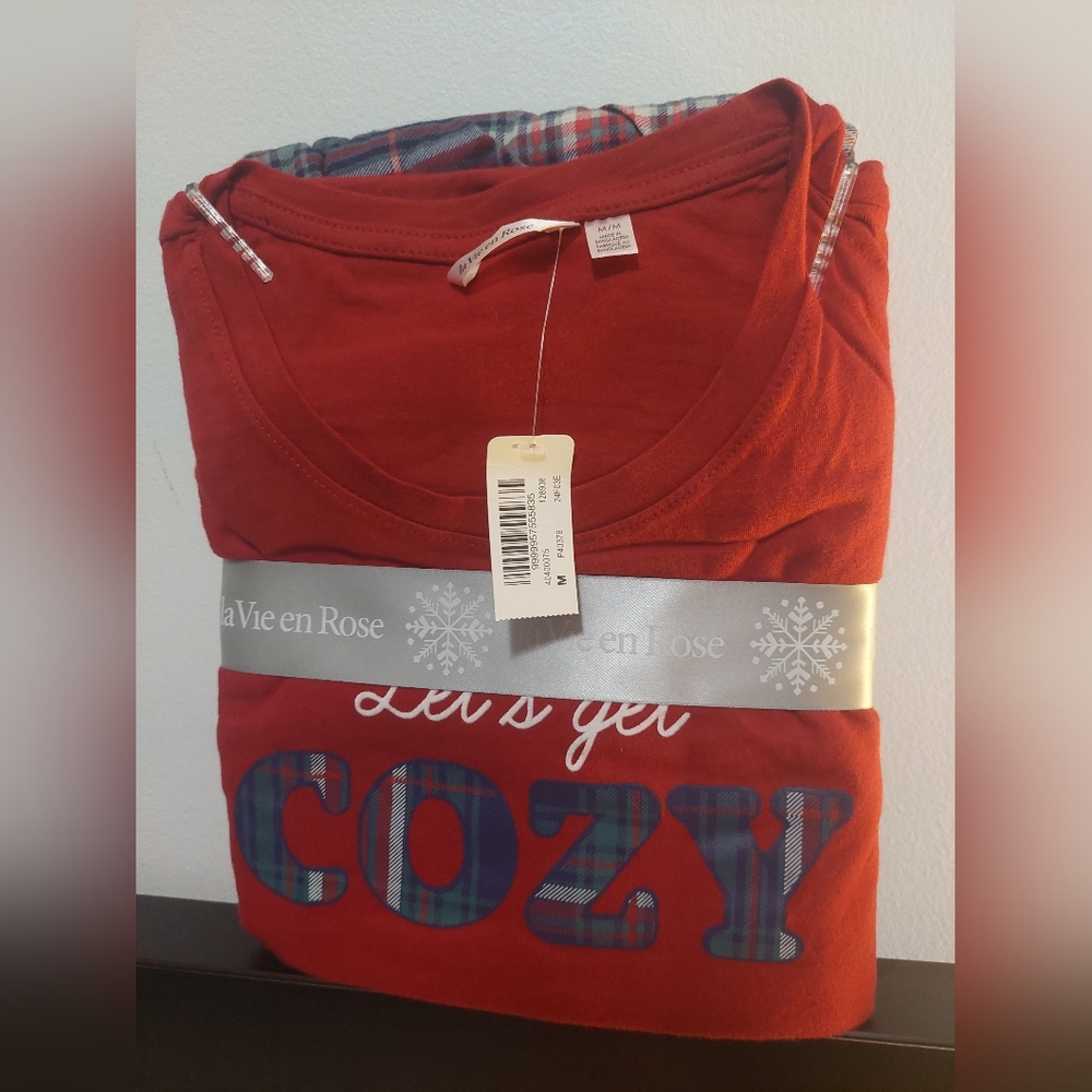 La Vie en Rose Red Cozy Pajama Set